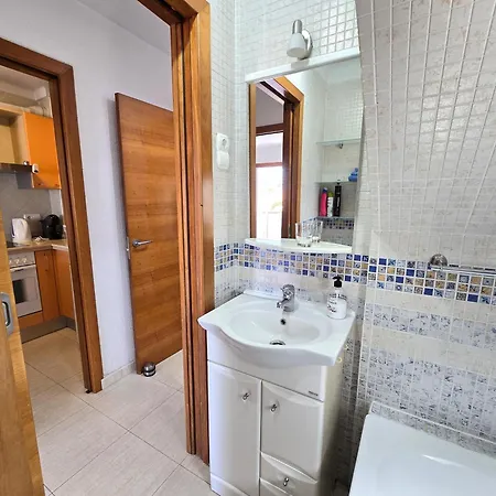 Mango With Terrace Near The Sea, Two Minutes From The Apartment Torrox